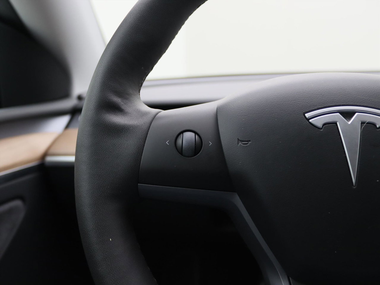 Tesla Model Y Long Range AWD 75kWh 351pk 91.8% SoH [ AMD RYZEN+AUTOPILOT+19 INCH+PREMIUM AUDIO ] 23