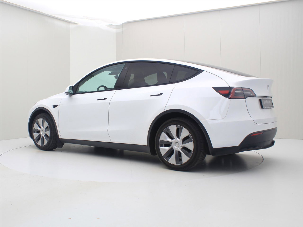 Tesla Model Y Standard RWD Plus 299pk 94.8% SoH [ AMD RYZEN+AUTOPILOT+19 INCH+PREMIUM AUDIO ] 4