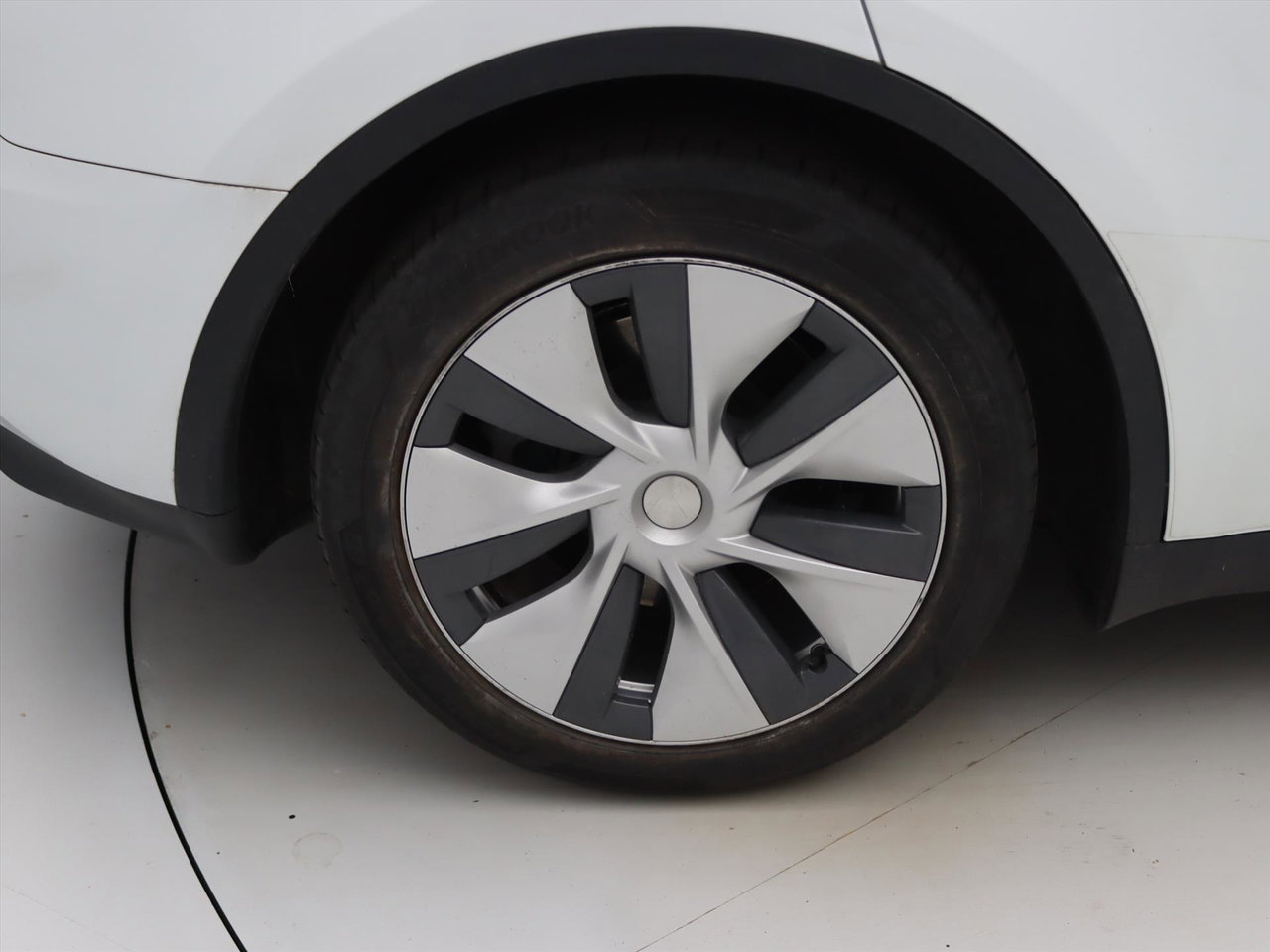 Tesla Model Y Standard RWD Plus 299pk 94.8% SoH [ AMD RYZEN+AUTOPILOT+19 INCH+PREMIUM AUDIO ] 13