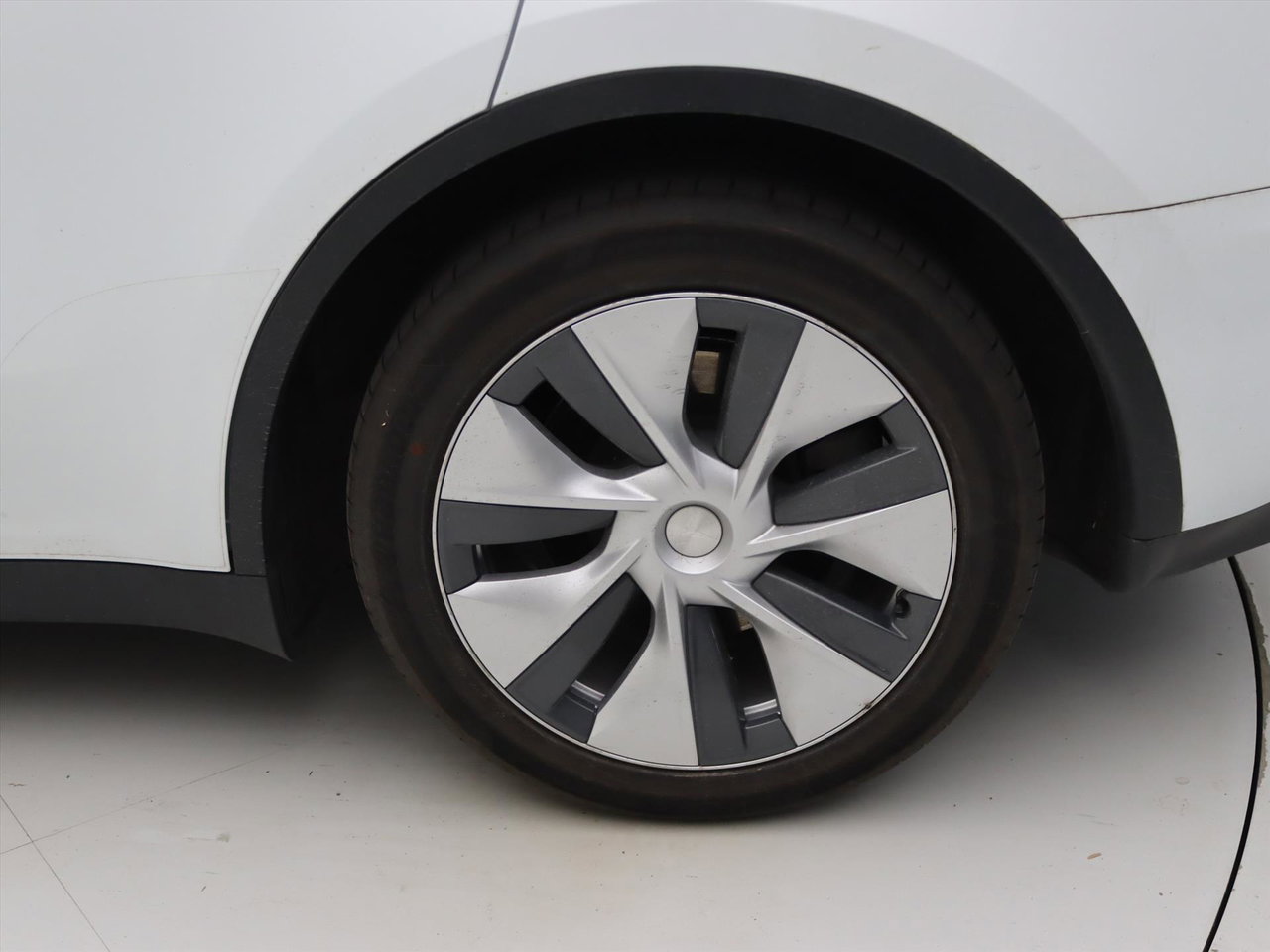 Tesla Model Y Standard RWD Plus 299pk 94.8% SoH [ AMD RYZEN+AUTOPILOT+19 INCH+PREMIUM AUDIO ] 24