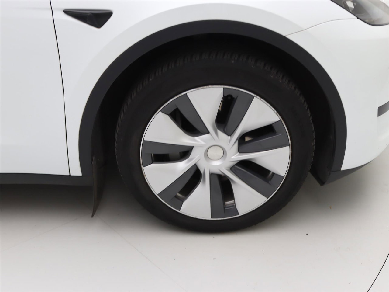 Tesla Model Y Standard RWD Plus 299pk 93.8% SoH [ AMD RYZEN+AUTOPILOT+19 INCH+PREMIUM AUDIO ] 13