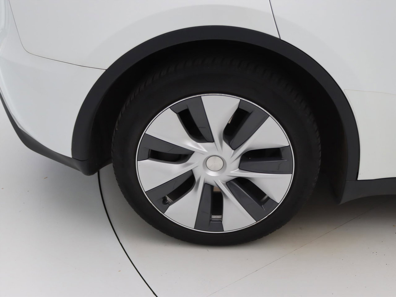 Tesla Model Y Standard RWD Plus 299pk 93.8% SoH [ AMD RYZEN+AUTOPILOT+19 INCH+PREMIUM AUDIO ] 12
