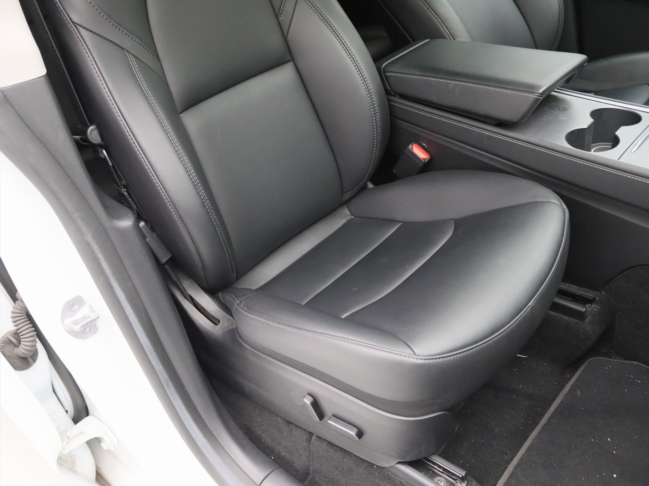 Tesla Model Y Standard RWD Plus 299pk 93.8% SoH [ AMD RYZEN+AUTOPILOT+19 INCH+PREMIUM AUDIO ] 20