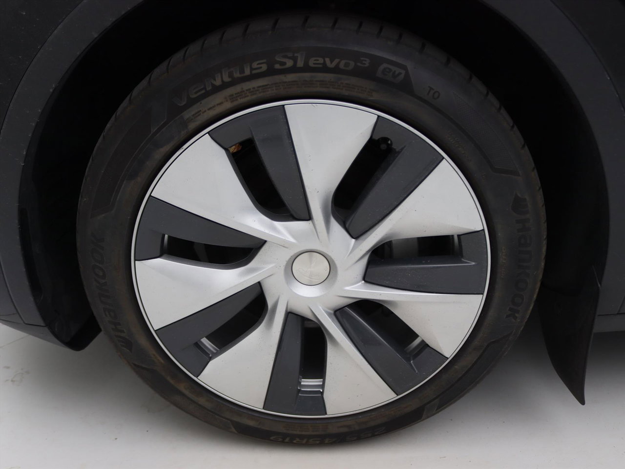Tesla Model Y Long Range AWD 75kWh 351pk 89.7% SoH [ AUTOPILOT+19 INCH+PREMIUM AUDIO ] 16