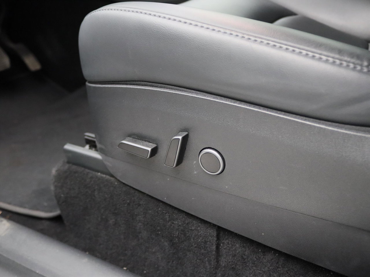 Tesla Model Y Long Range AWD 75kWh 351pk 89.7% SoH [ AUTOPILOT+19 INCH+PREMIUM AUDIO ] 19