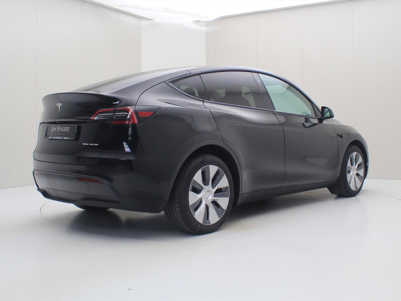 Tesla Model Y Long Range AWD 75kWh 351pk 89.7% SoH [ AUTOPILOT+19 INCH+PREMIUM AUDIO ] 4