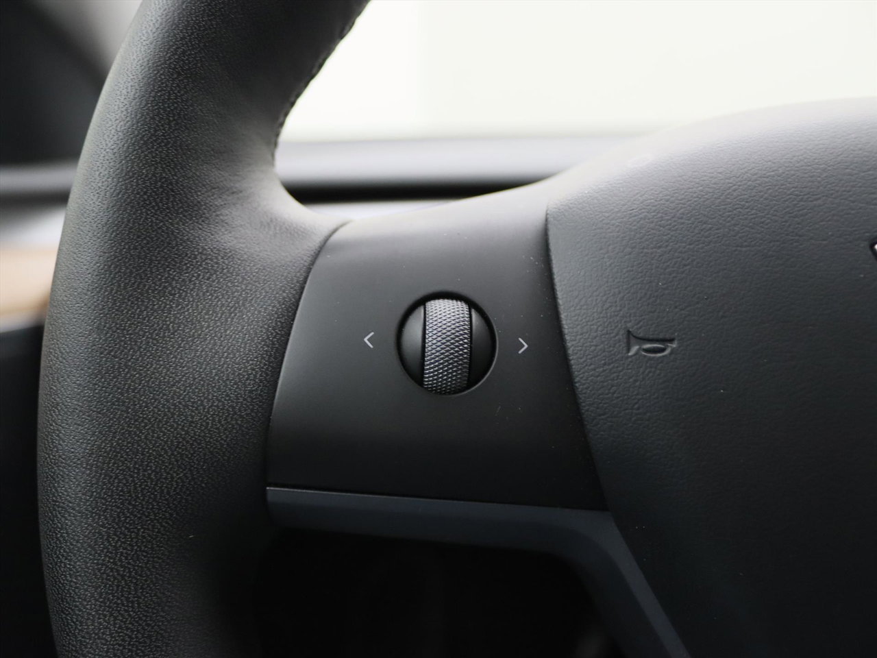 Tesla Model Y Long Range AWD 75kWh 351pk 89.7% SoH [ AUTOPILOT+19 INCH+PREMIUM AUDIO ] 23