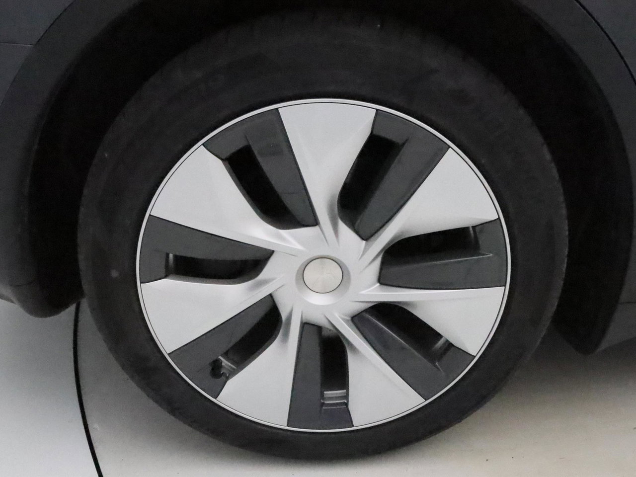 Tesla Model Y Standard RWD Plus 96.1% SoH [ AMD RYZEN+LFP-ACCU+WARMTEPOMP+AUTOPILOT ] 14