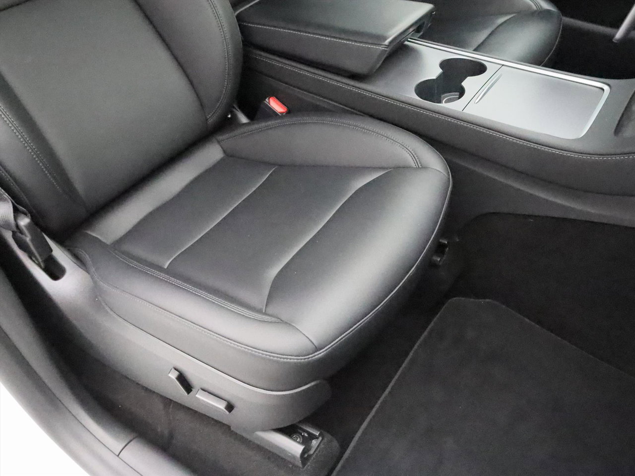 Tesla Model Y Long Range AWD 75kWh 351pk 92.8% SoH [ TREKHAAK+AMD RYZEN+AUTOPILOT+19 INCH ] 6