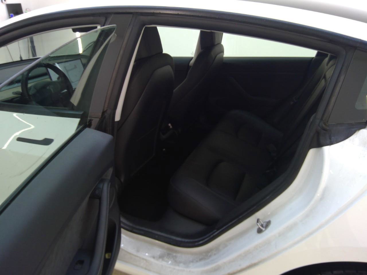 Tesla Model 3 Standard RWD Plus 89% SoH FACELIFT [ LFP-ACCU+AUTOPILOT+60 kWh+PREMIUM AUDIO ] 9