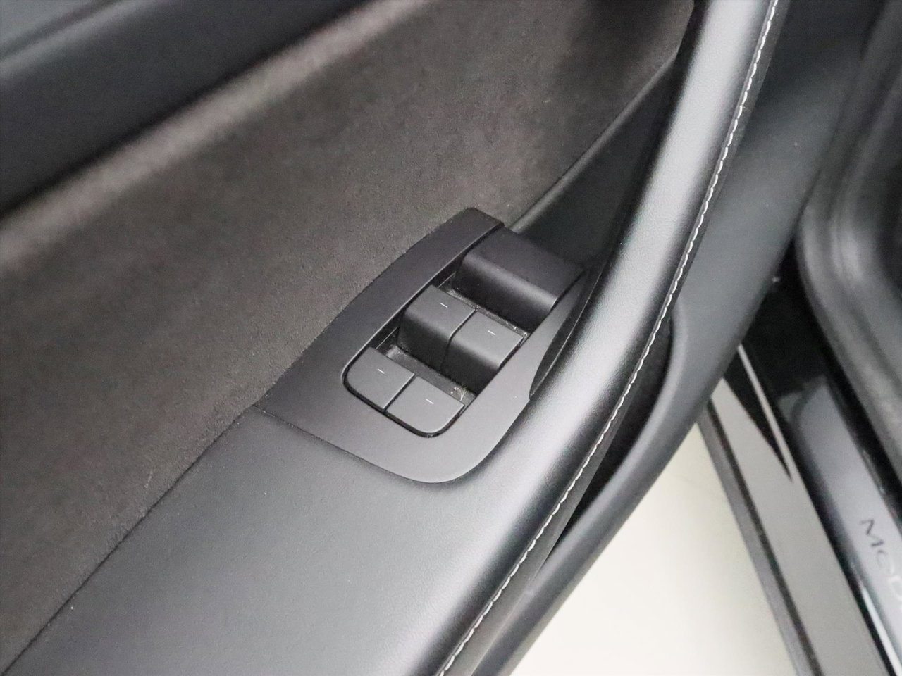 Tesla Model Y Long Range AWD 75kWh 351pk 93% SoH [ AMD RYZEN+AUTOPILOT+20 INCH+PREMIUM AUDIO ] 22