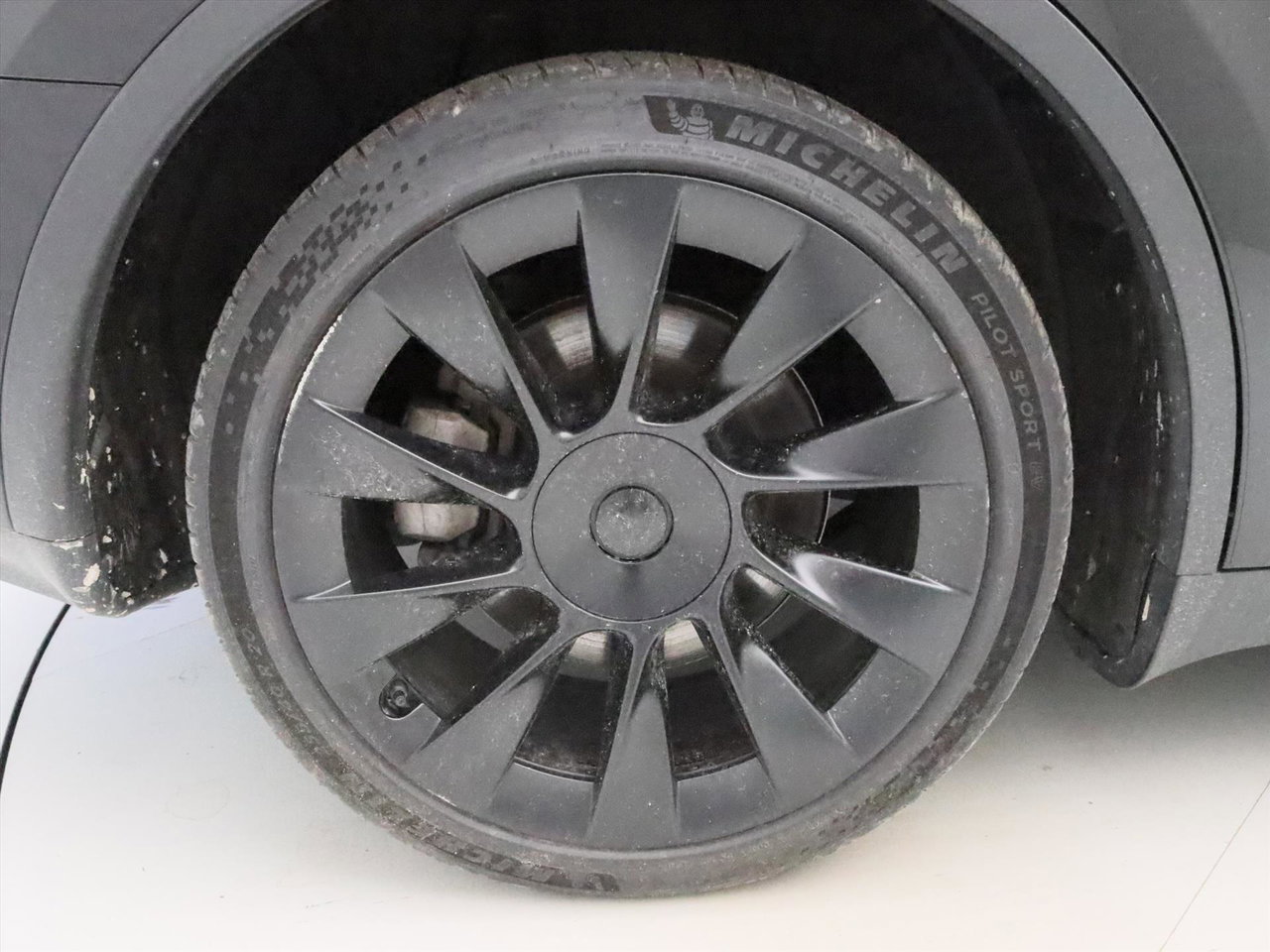Tesla Model Y Long Range AWD 75kWh 351pk 93% SoH [ AMD RYZEN+AUTOPILOT+20 INCH+PREMIUM AUDIO ] 16