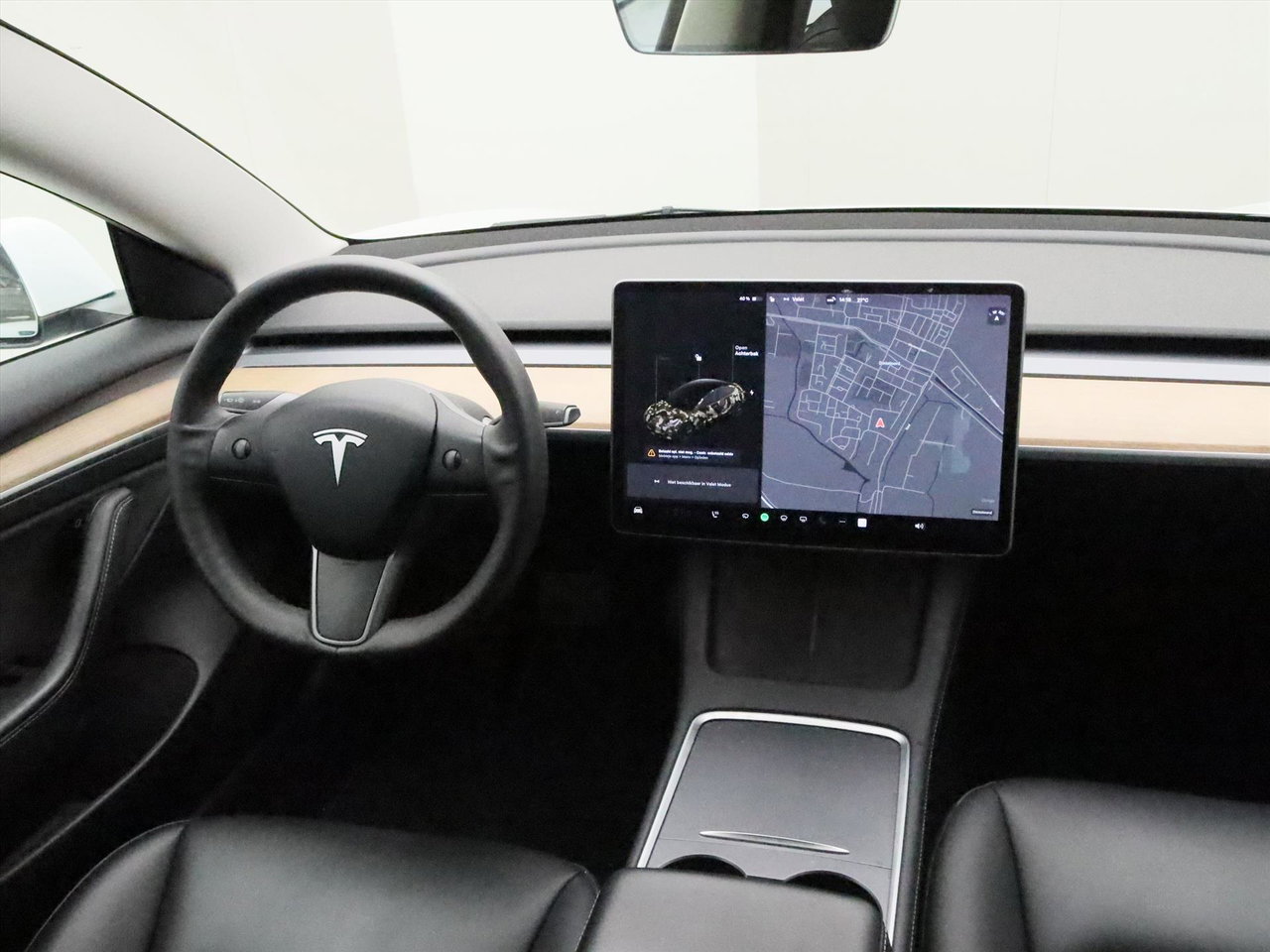 Tesla Model 3 Standard RWD Plus FACELIFT 90,4% SoH [ TREKHAAK+LFP-ACCU+WARMTEPOMP+AUTOPILOT ] 2