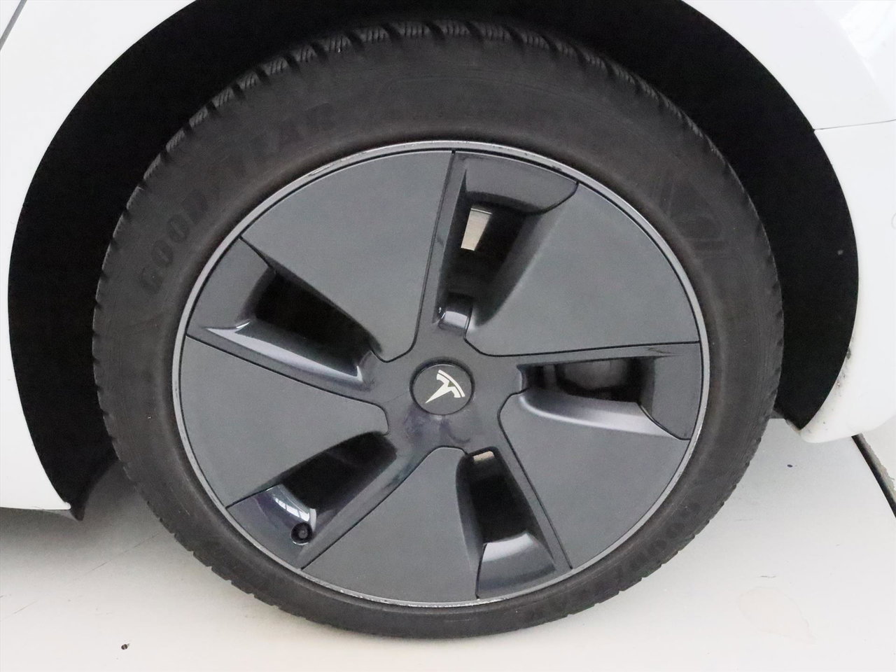 Tesla Model 3 Standard RWD Plus FACELIFT 90,4% SoH [ TREKHAAK+LFP-ACCU+WARMTEPOMP+AUTOPILOT ] 12
