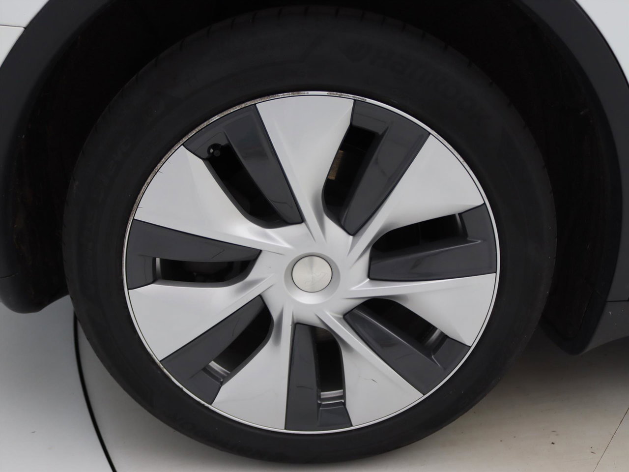 Tesla Model Y Standard RWD Plus 95.2% SoH [ AMD RYZEN+AUTOPILOT+19 INCH+PREMIUM AUDIO ] 15