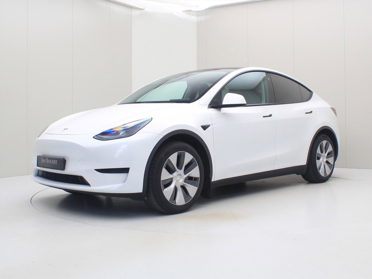Tesla Model Y Standard RWD Plus 95.2% SoH [ AMD RYZEN+AUTOPILOT+19 INCH+PREMIUM AUDIO ] 3
