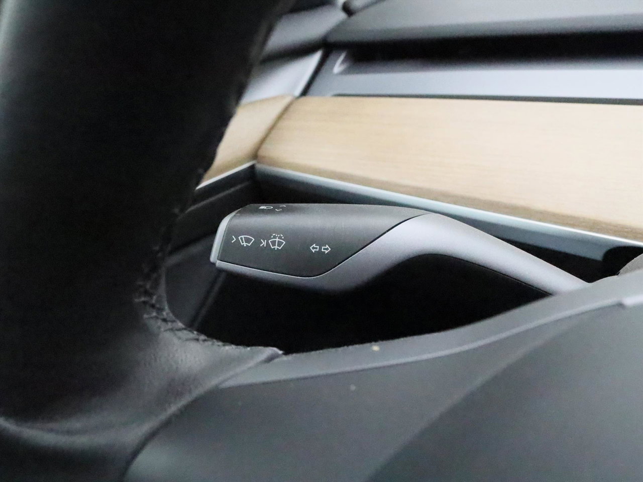 Tesla Model 3 Standard RWD Plus FACELIFT 90,3% SoH [ LFP-ACCU+WARMTEPOMP+AUTOPILOT+60 kWh+PREMIUM AUDIO ] 24