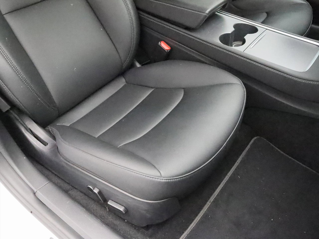 Tesla Model 3 Standard RWD Plus FACELIFT 90,3% SoH [ LFP-ACCU+WARMTEPOMP+AUTOPILOT+60 kWh+PREMIUM AUDIO ] 12