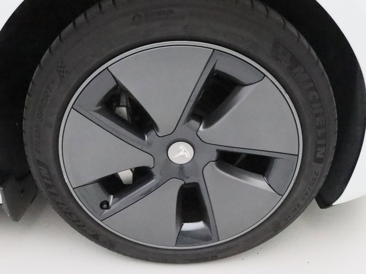 Tesla Model 3 Standard RWD Plus FACELIFT 90,3% SoH [ LFP-ACCU+WARMTEPOMP+AUTOPILOT+60 kWh+PREMIUM AUDIO ] 14