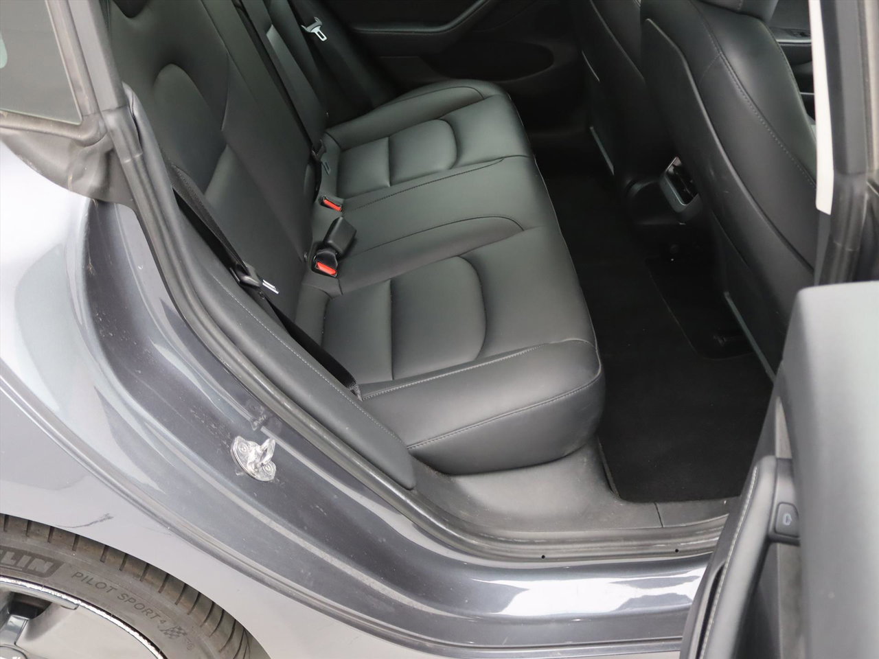 Tesla Model 3 Long-Range AWD 351pk 75 kWh FACELIFT 88.9% SoH [ WARMTEPOMP+AUTOPILOT+620KM WLTP ] 16