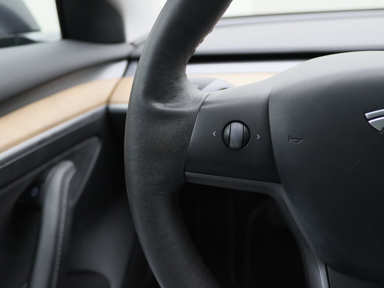 Tesla Model 3 Long-Range AWD 351pk 75 kWh FACELIFT 88.9% SoH [ WARMTEPOMP+AUTOPILOT+620KM WLTP ] 27