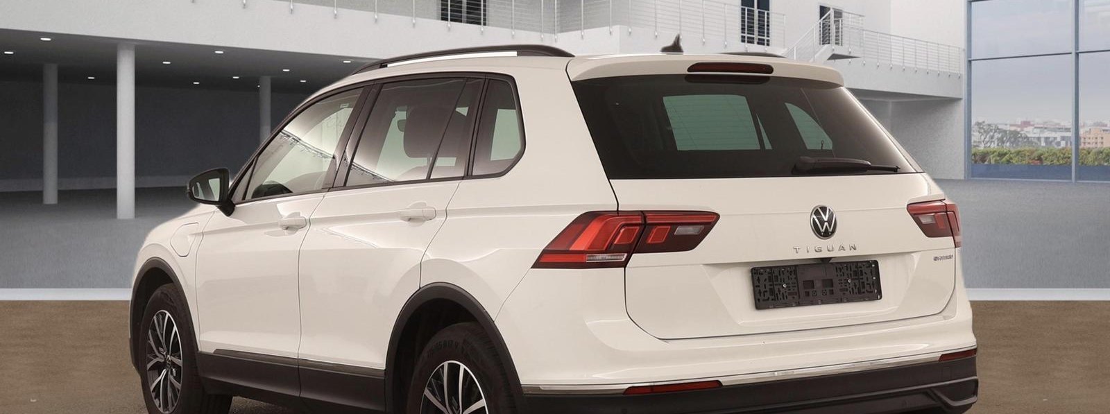 Volkswagen Tiguan Life eHybrid 7