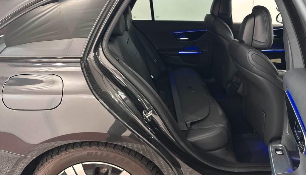 Mercedes-Benz C AVANTGARDE 11