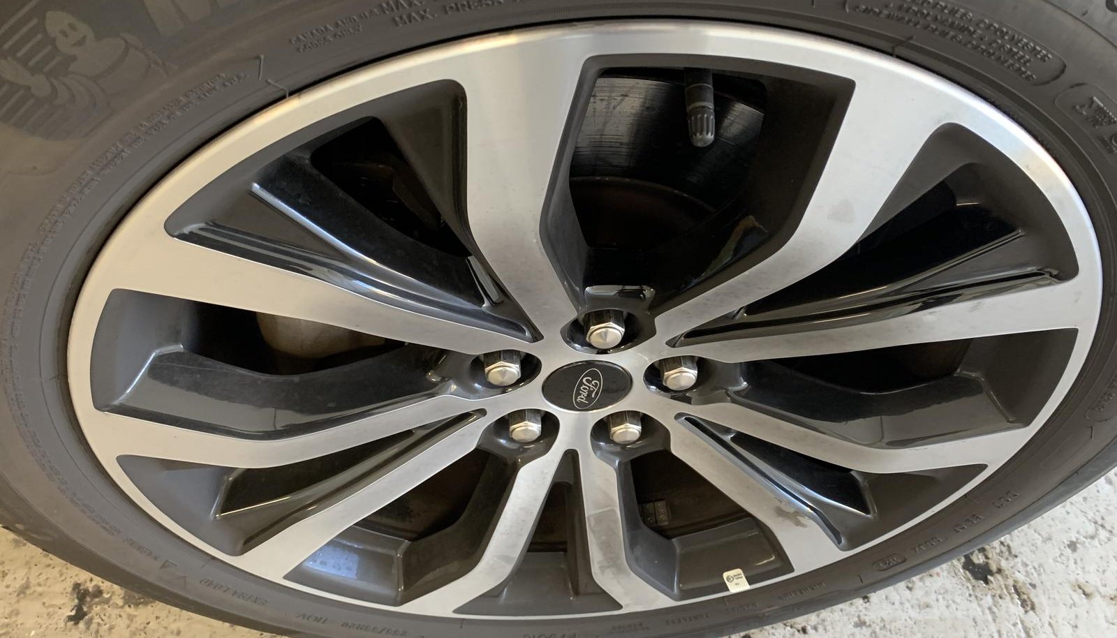 Ford Explorer ST-Line Plug-in-Hybrid 4x4 3