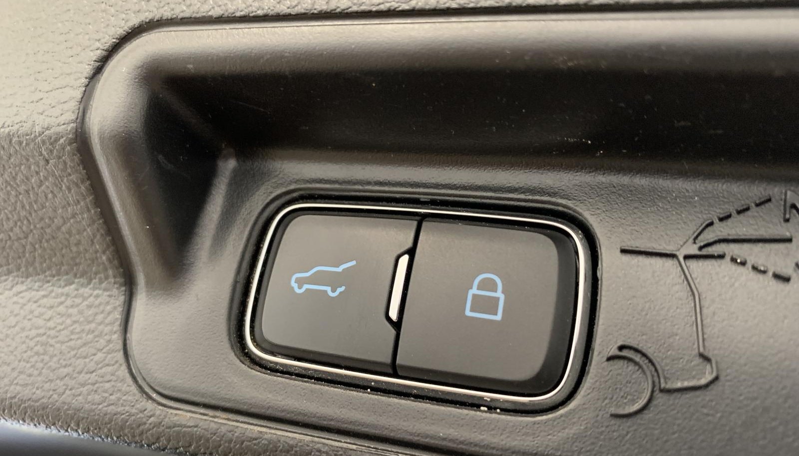 Ford Explorer ST-Line Plug-in-Hybrid 4x4 8