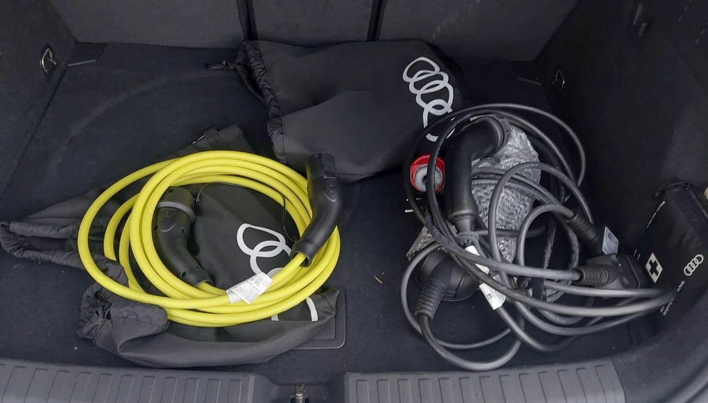 Audi A3 40 TFSI e advanced 8