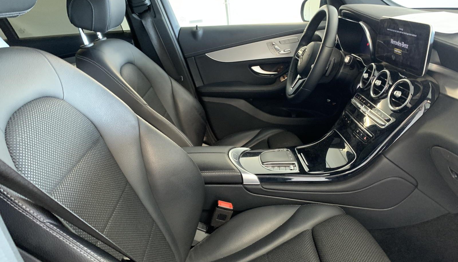 Mercedes-Benz GLC Exclusive Interieur 3