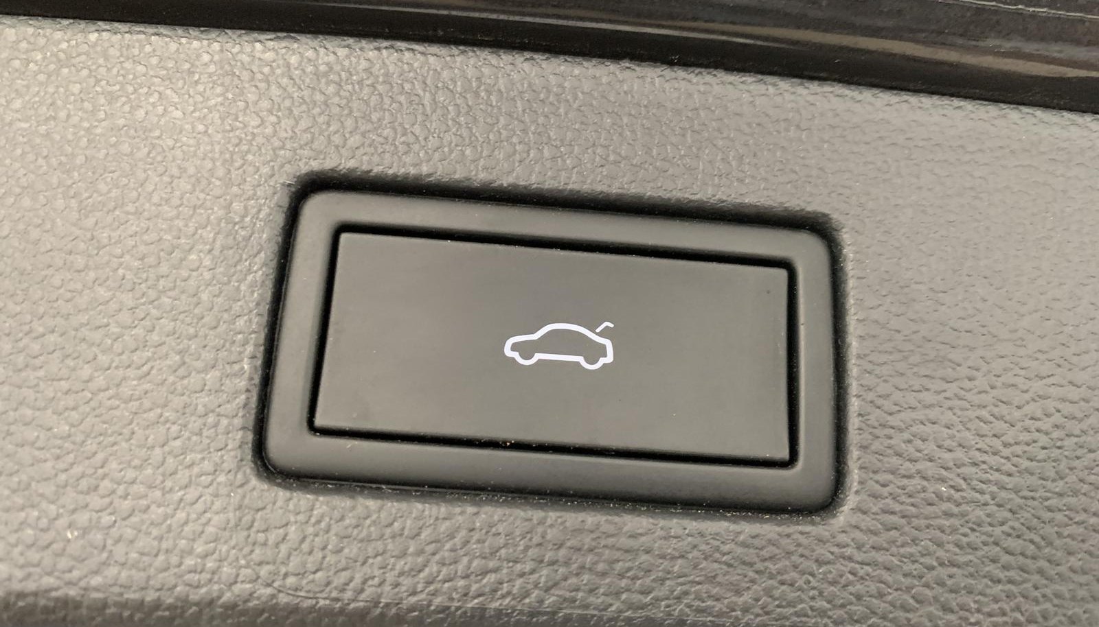 Volkswagen Arteon R-Line eHybrid 5