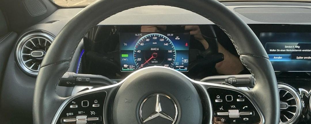 Mercedes-Benz EQB EQB 250+ 8