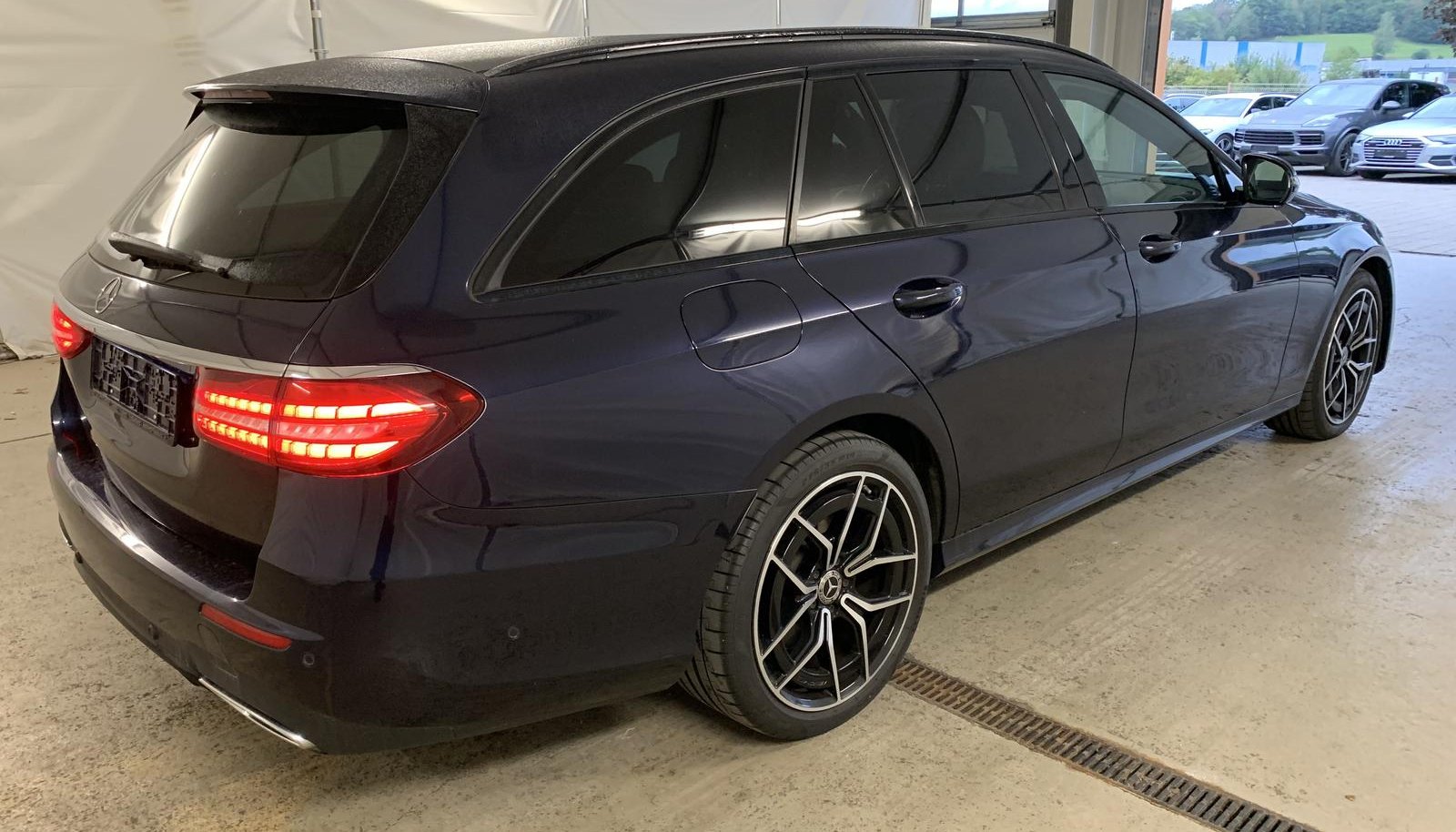 Mercedes-Benz E AMG Line 4