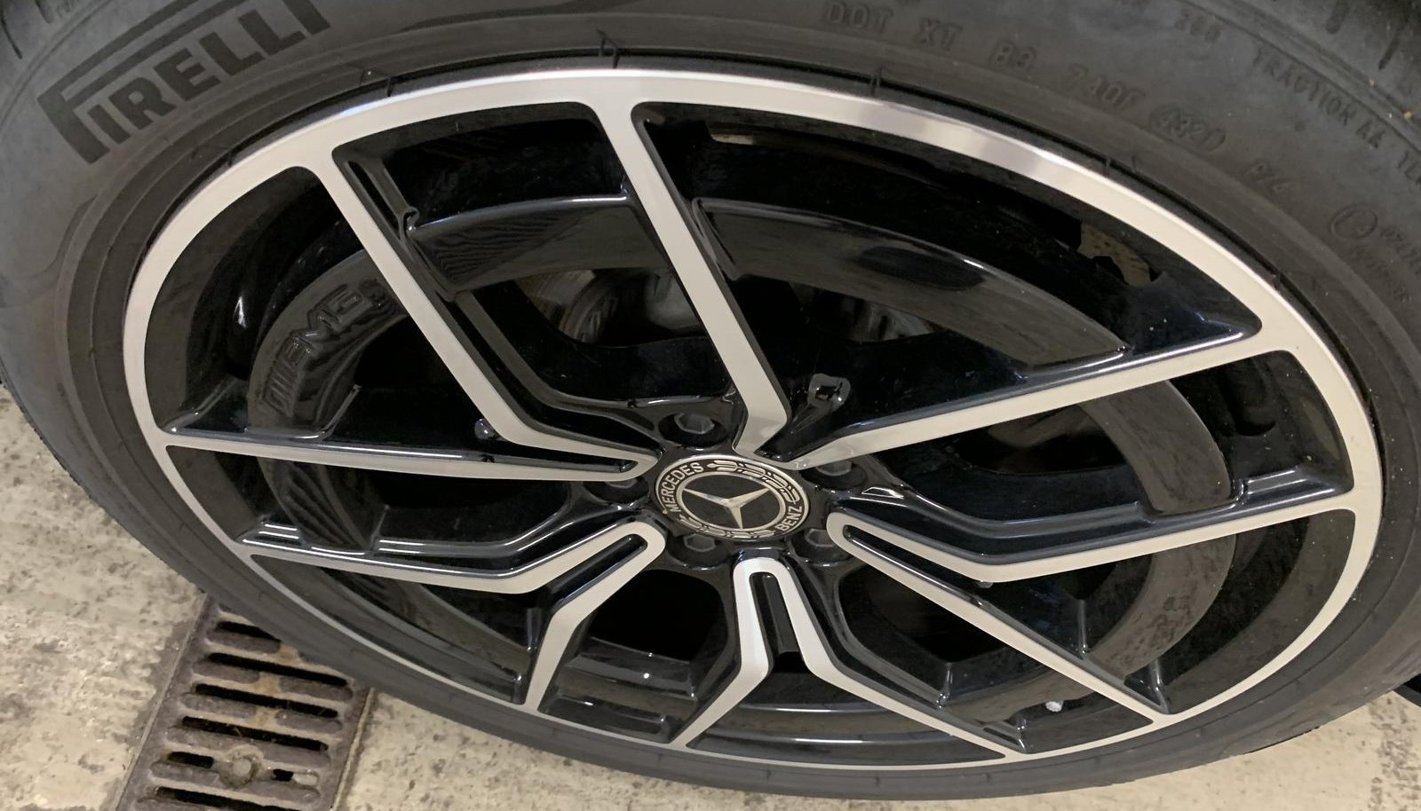 Mercedes-Benz E AMG Line 9