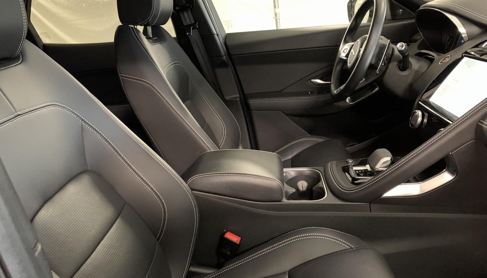 Jaguar E-Pace R-Dynamic S AWD Plug-In Hybrid 4
