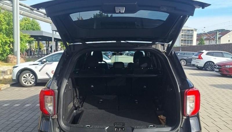 Ford Explorer ST-Line PHEV 4x4 8