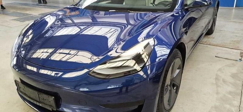 Tesla Model 3 Standard RWD