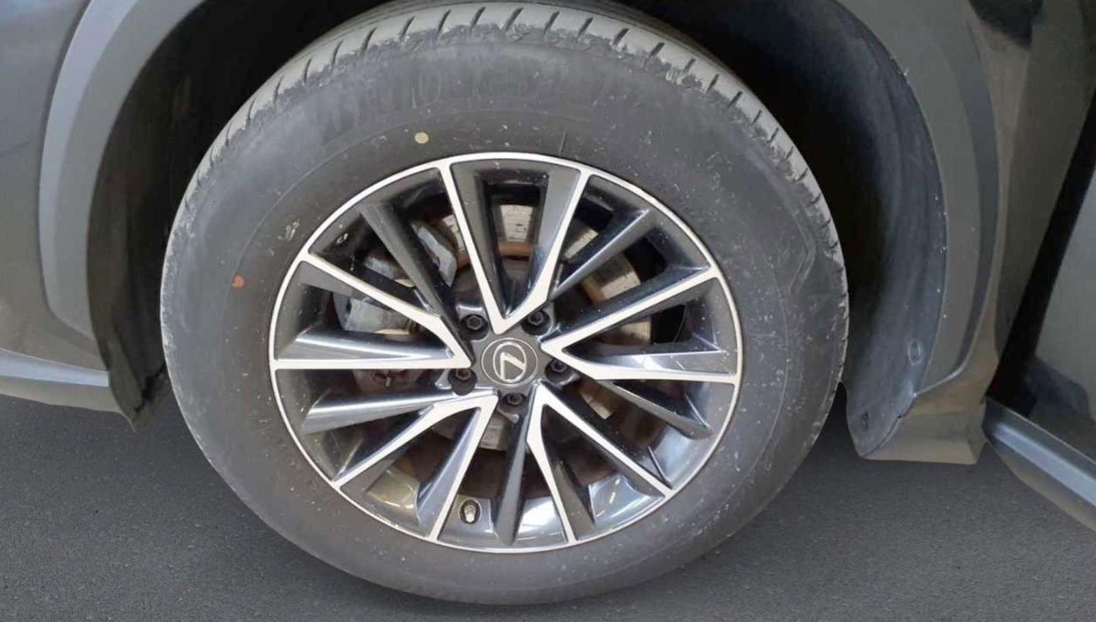 Lexus NX Business Line 8
