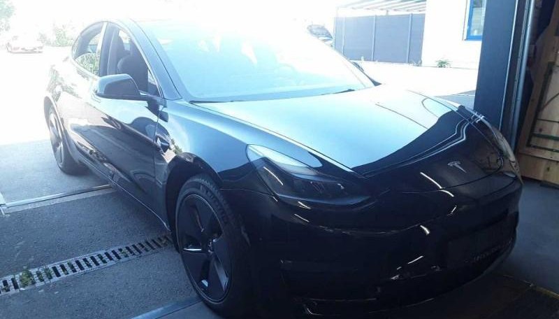 Tesla Model 3 Long Range RWD 2