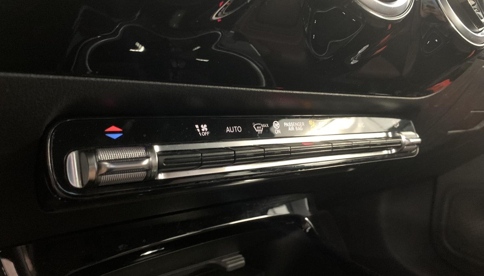 Mercedes-Benz CLA AMG Line 11