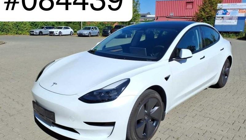 Tesla Model 3 Standard Range