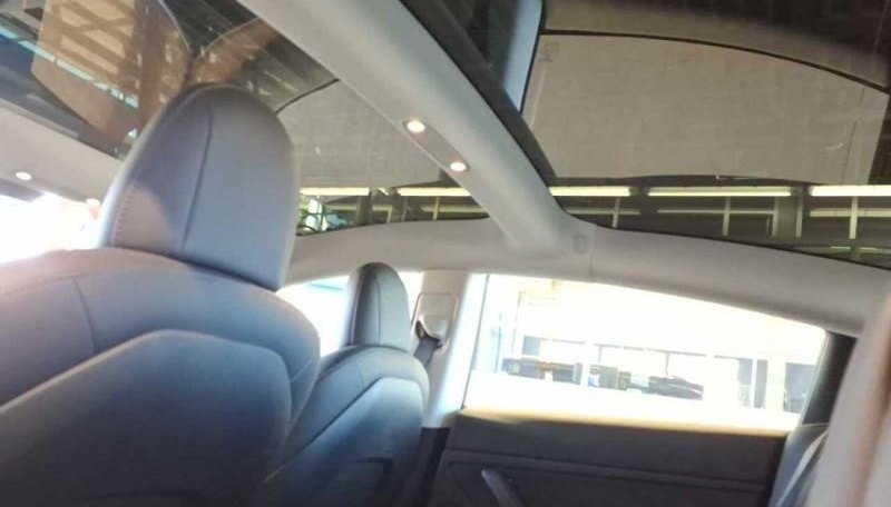 Tesla Model 3 Standard Range 7