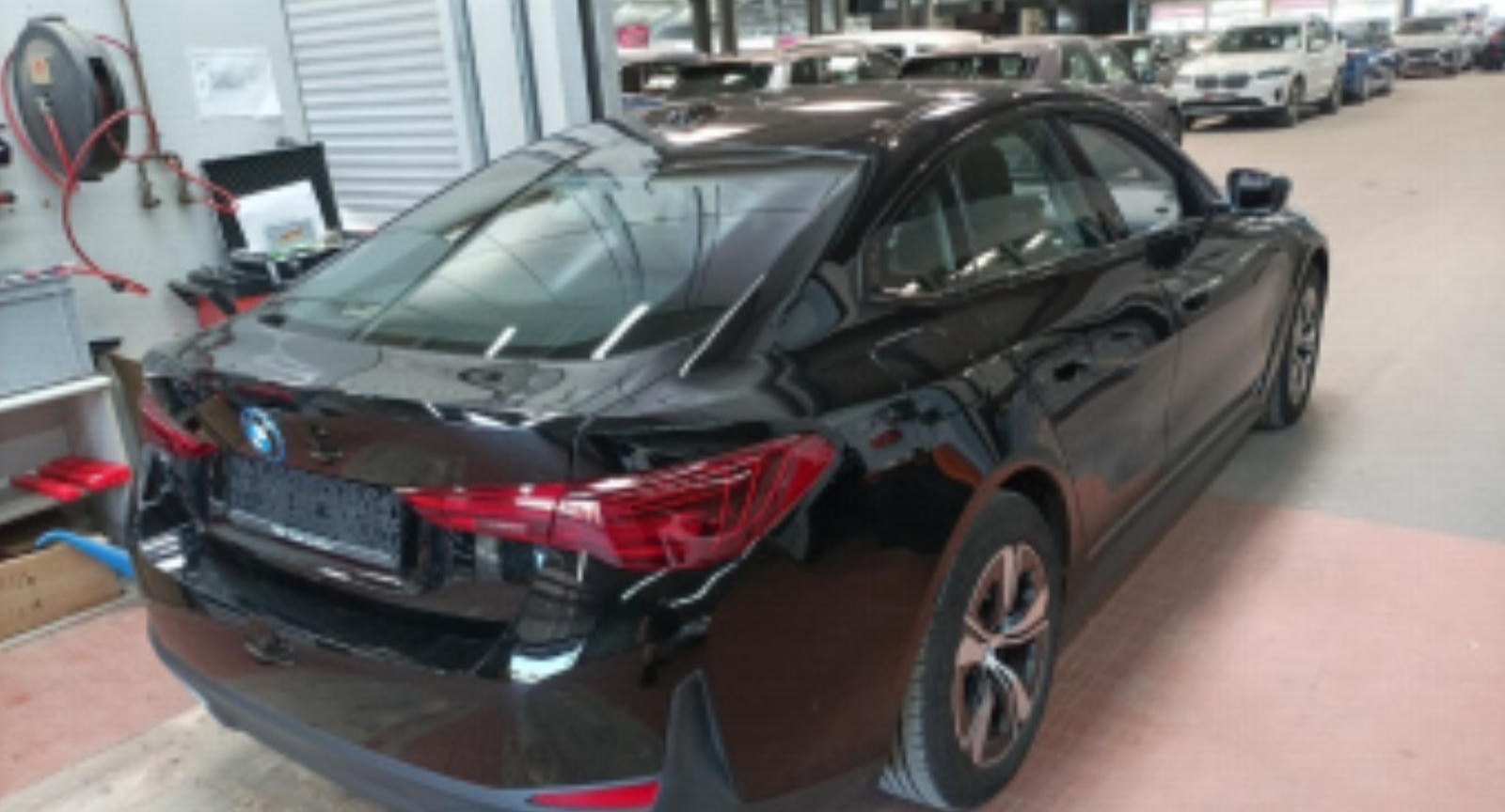 BMW i4 35 eDrive 8