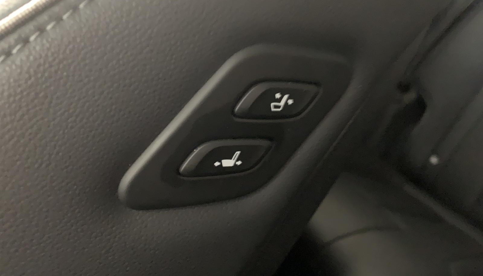 Hyundai Santa Prime Plug-In 4WD 12