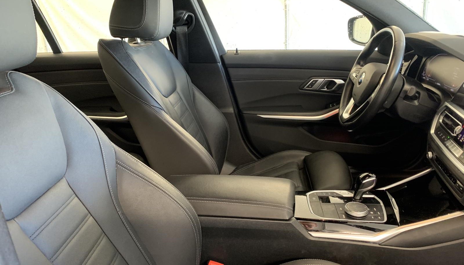 BMW 3 330 i Sport Line 3
