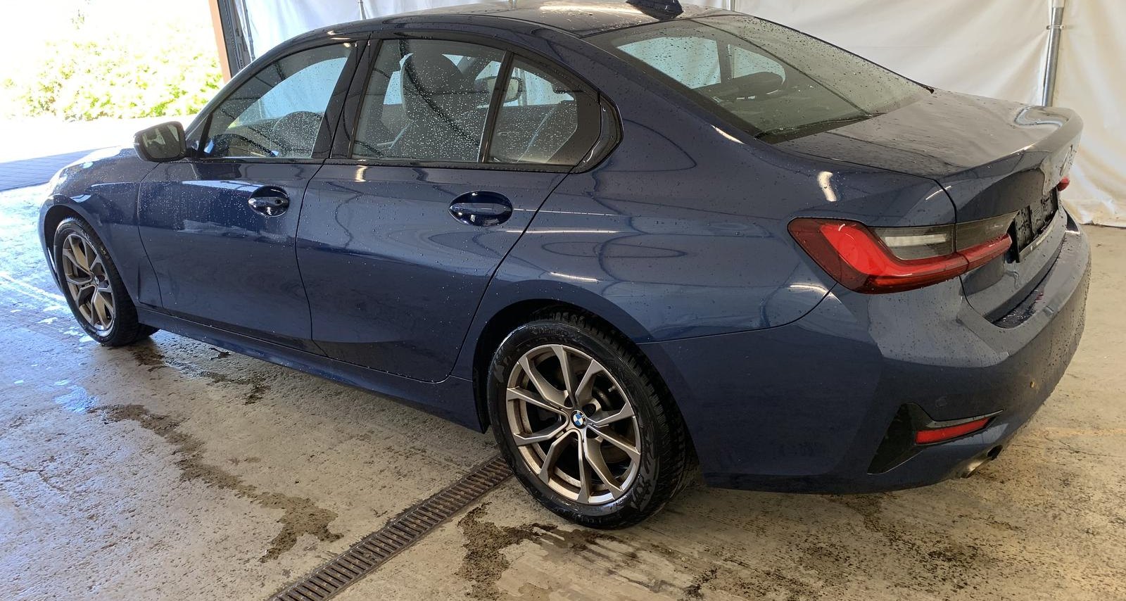 BMW 3 330 i Sport Line 6
