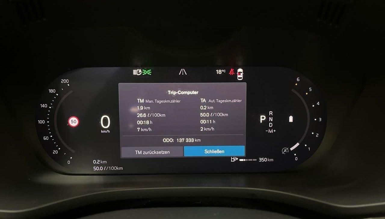 Volvo XC60 Momentum Pro 7