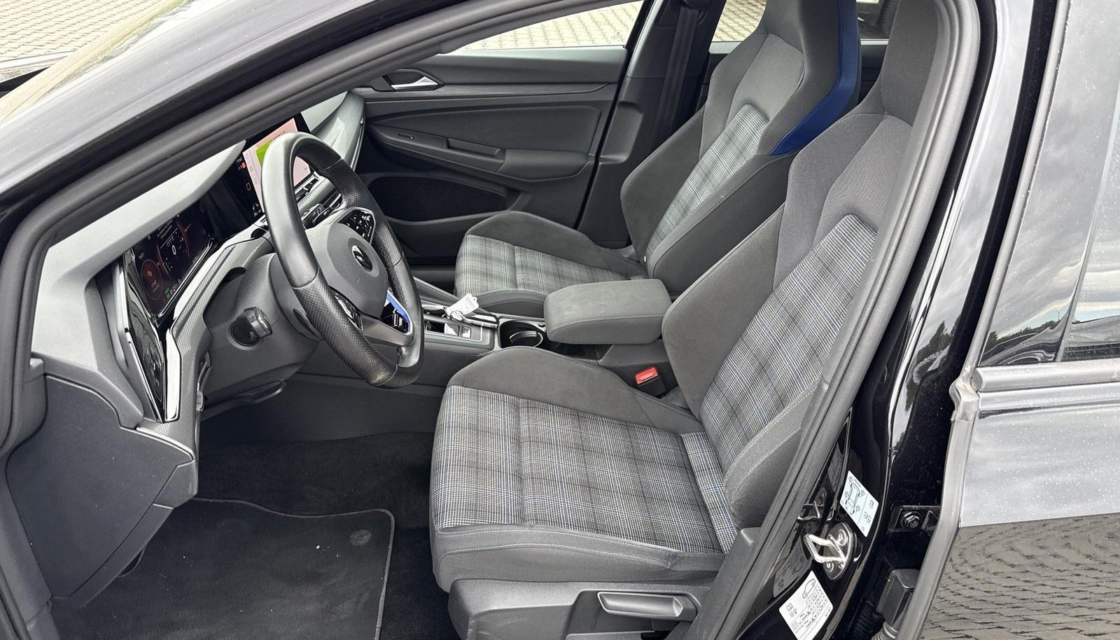 Volkswagen Golf GTE eHybrid 5