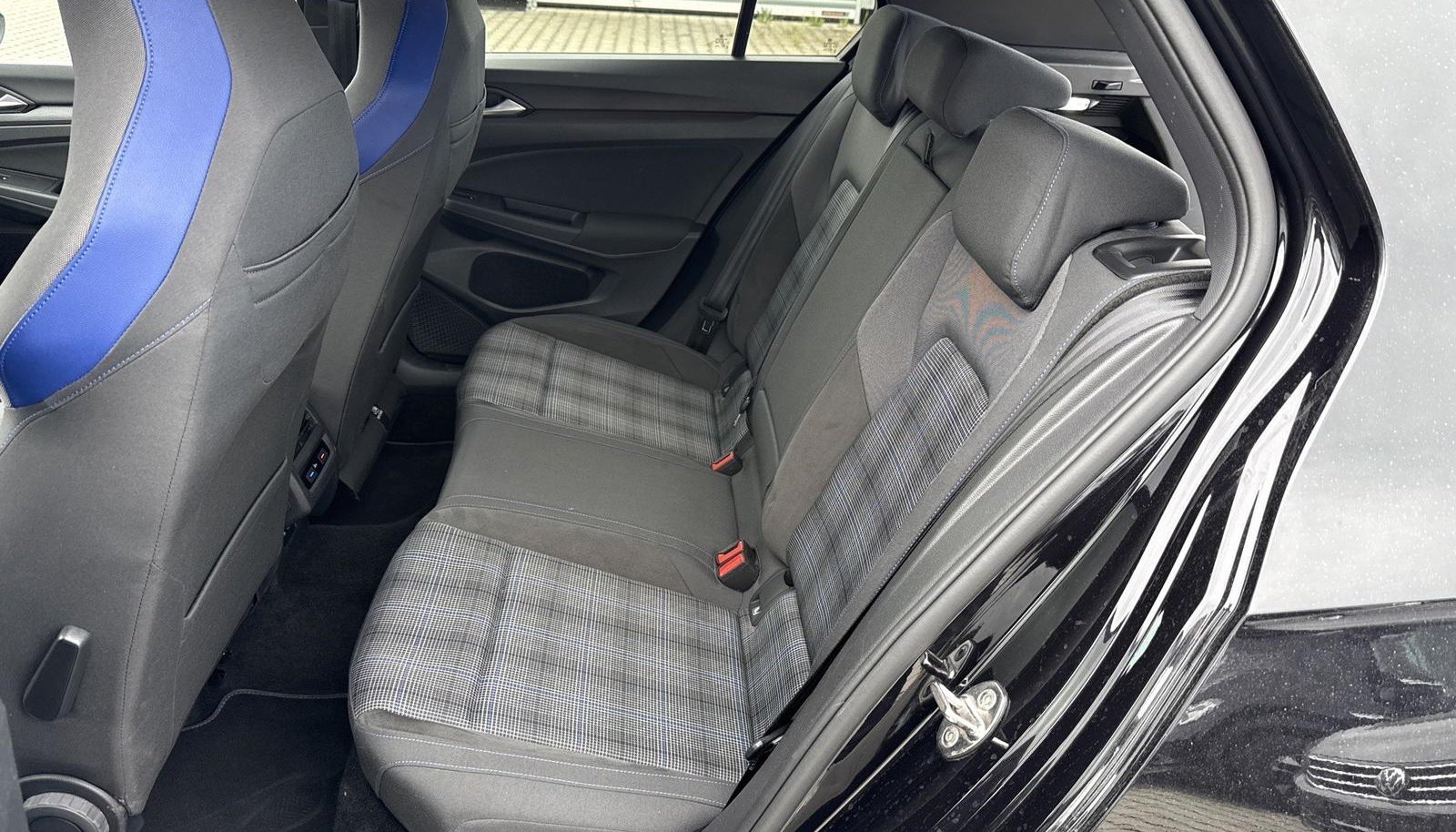 Volkswagen Golf GTE eHybrid 6